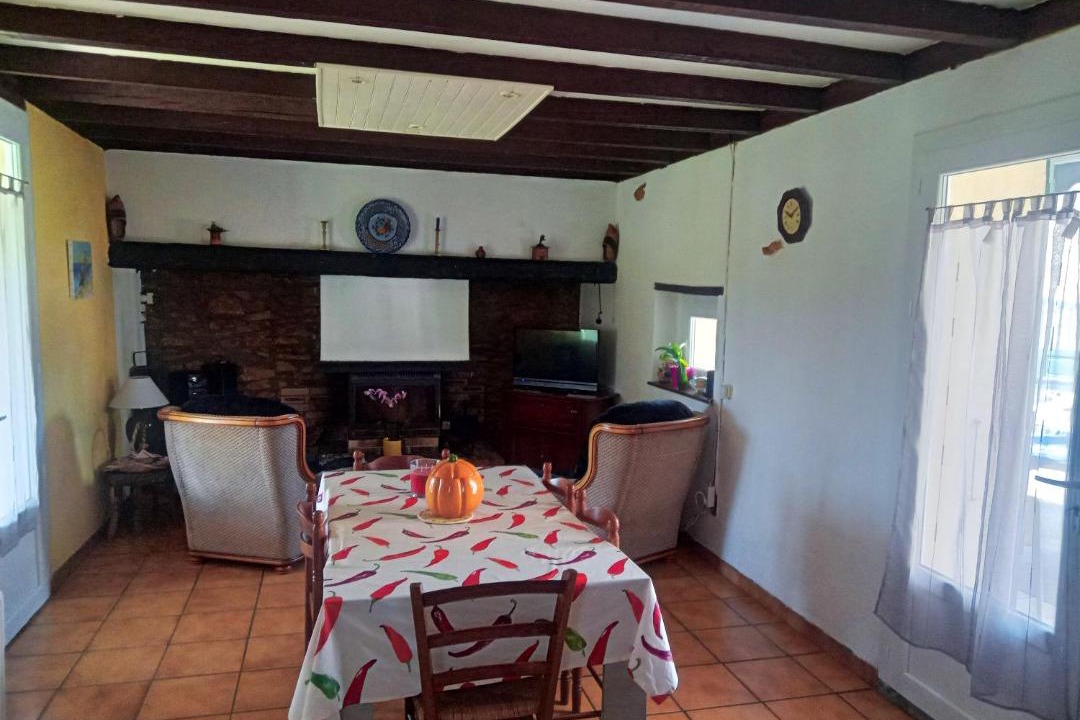 Photo of Livingroom in Arnaud-Guilhem