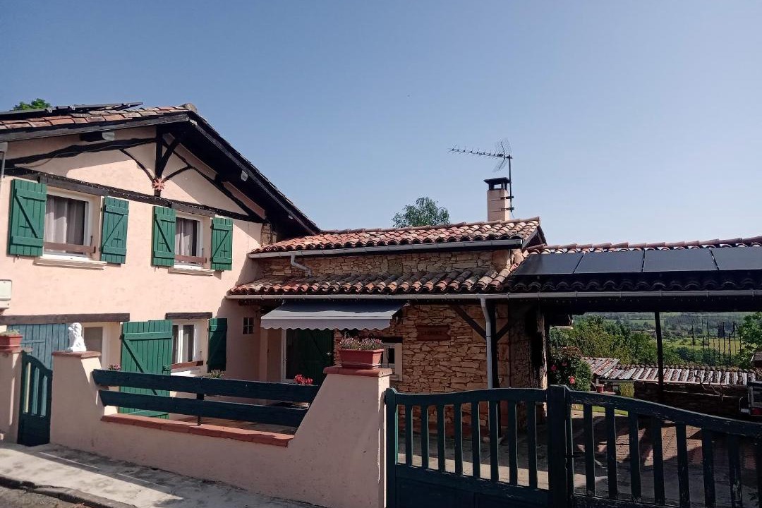 Photo of Buildings in Arnaud-Guilhem