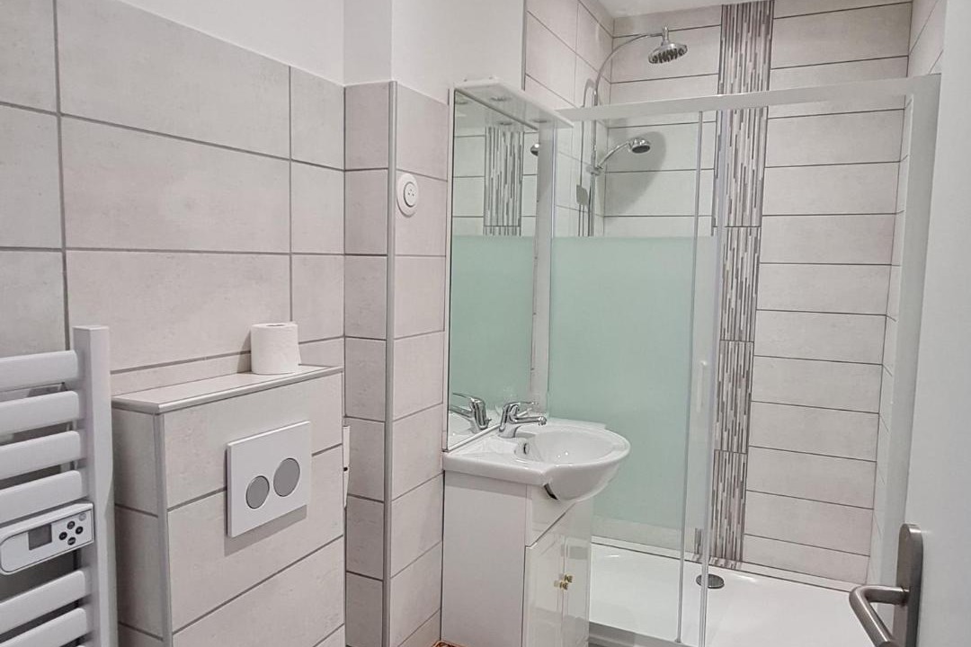 Photo of Bathroom in Lacroix-sur-Meuse
