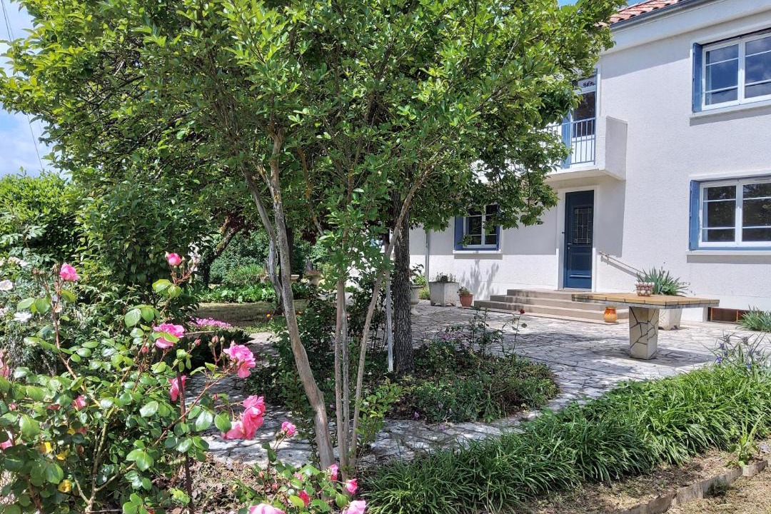 Photo of Buildings in Coufouleux