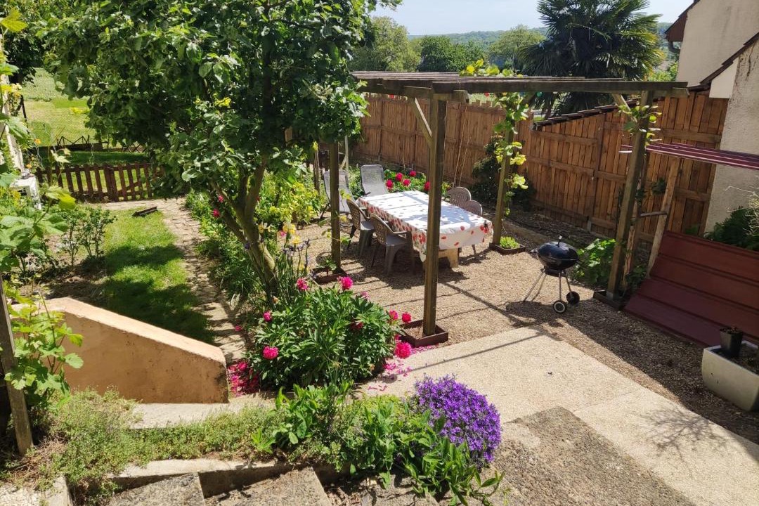 Photo of Others in Gland