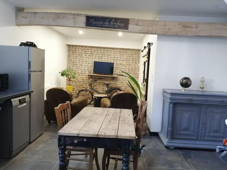 Photo of Livingroom in Arrest