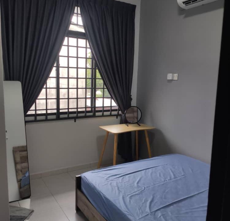 Photo of Bedroom in Bukit Bakri