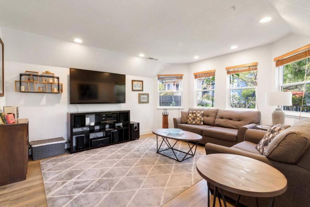 Photo of Others in Sharp Park