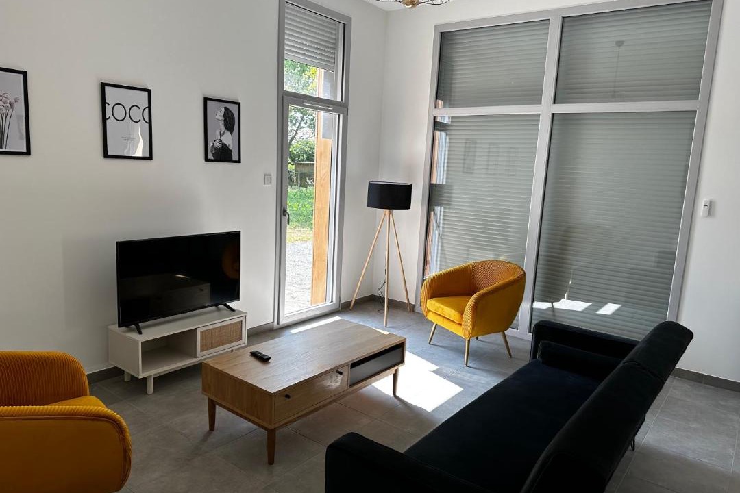 Photo of Livingroom in Solesmes