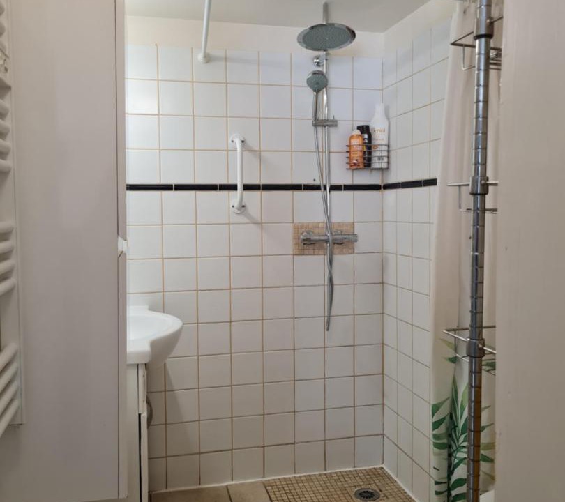 Photo of Bathroom in Paulhan