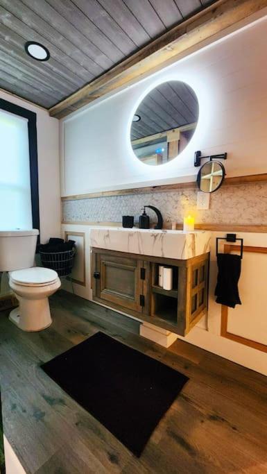 Photo of Bathroom in Lake Desolation