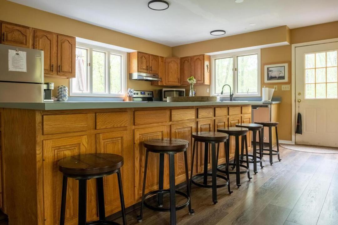 Photo of Others in Helmsburg