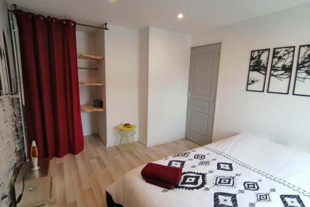 Photo of Bedroom in Tonneins