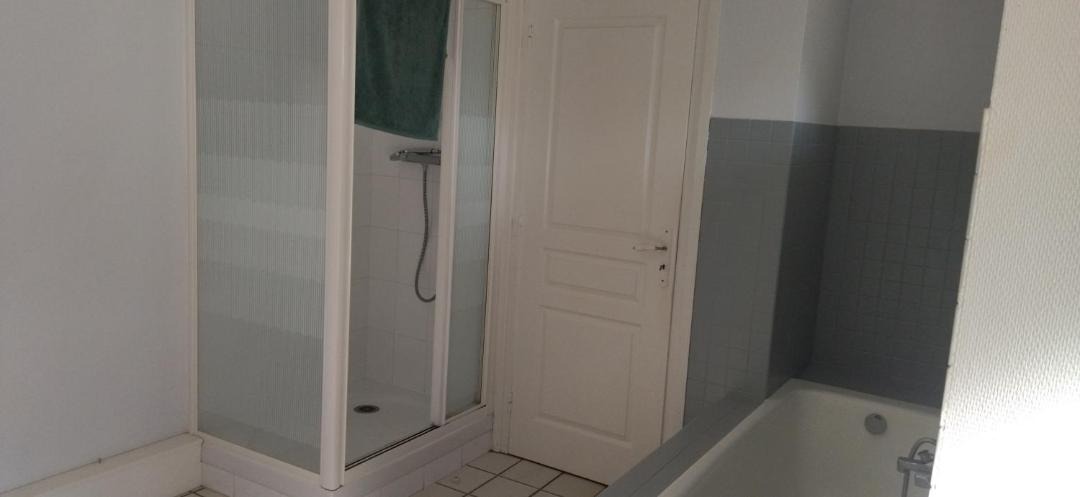 Photo of Bathroom in Parigne