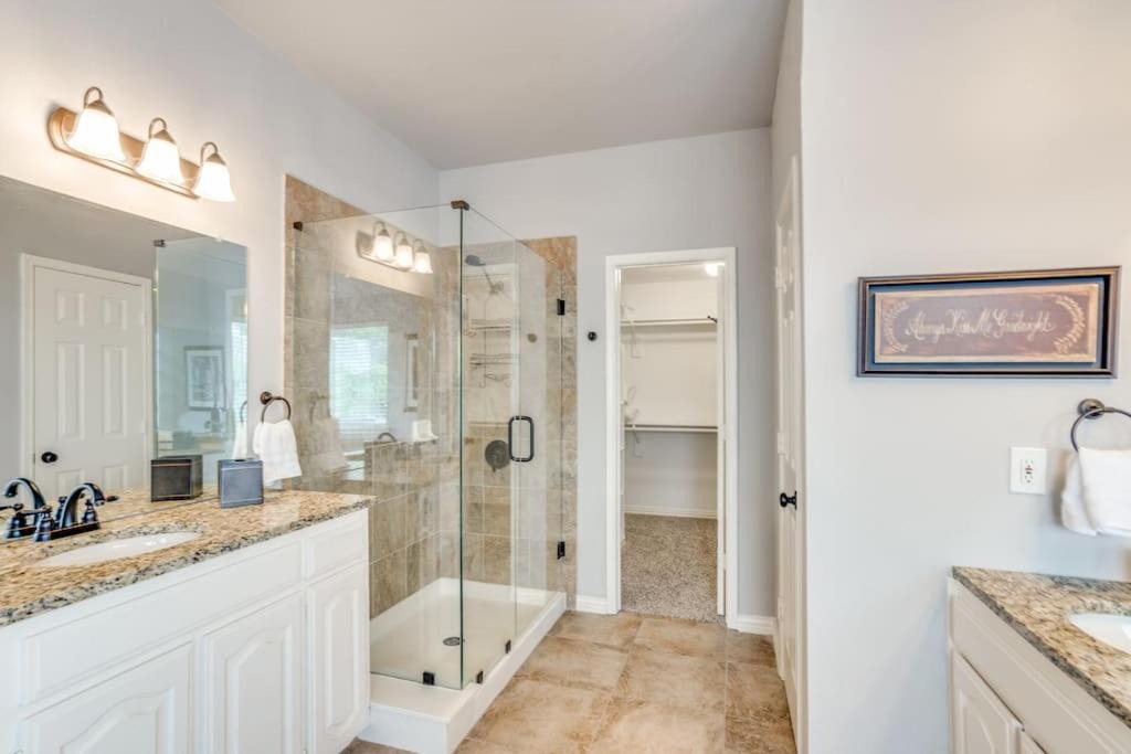Photo of Others in Allen