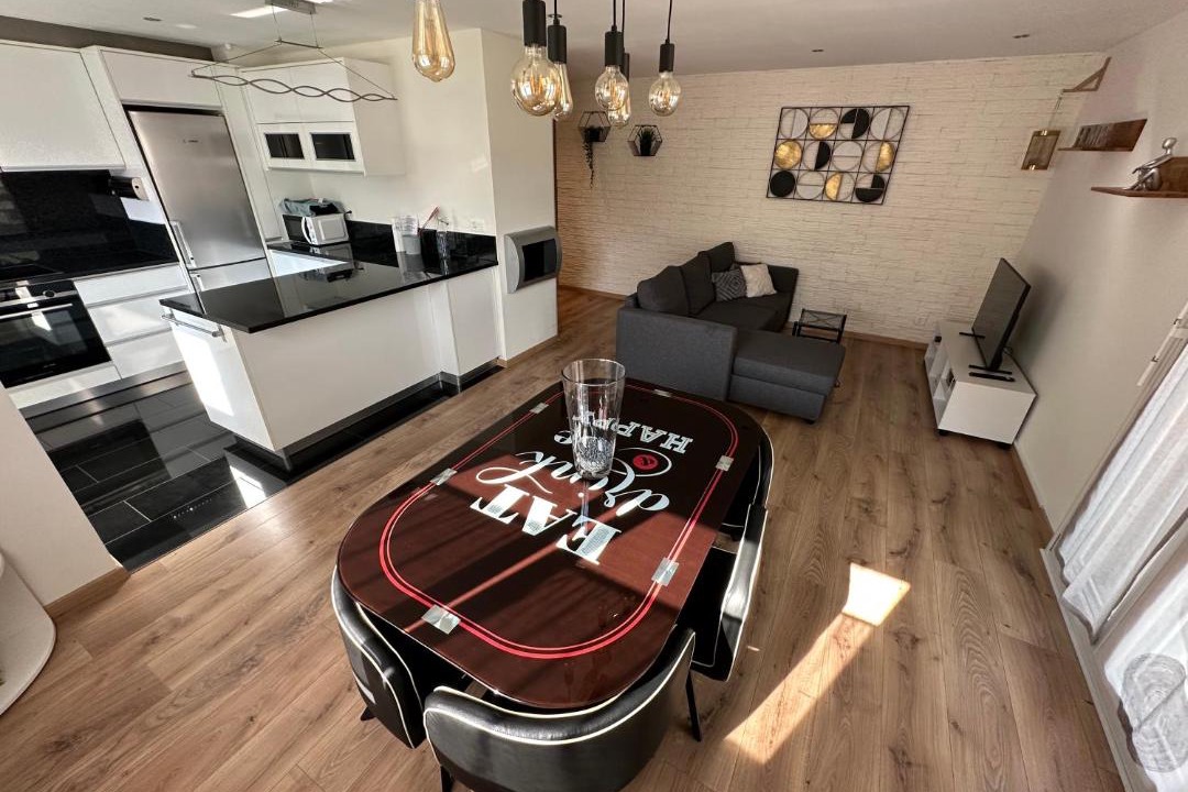 Photo of Kitchen in Neirivue