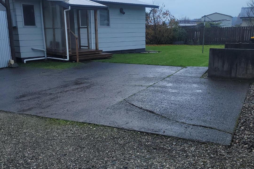Photo of Buildings in Reefton