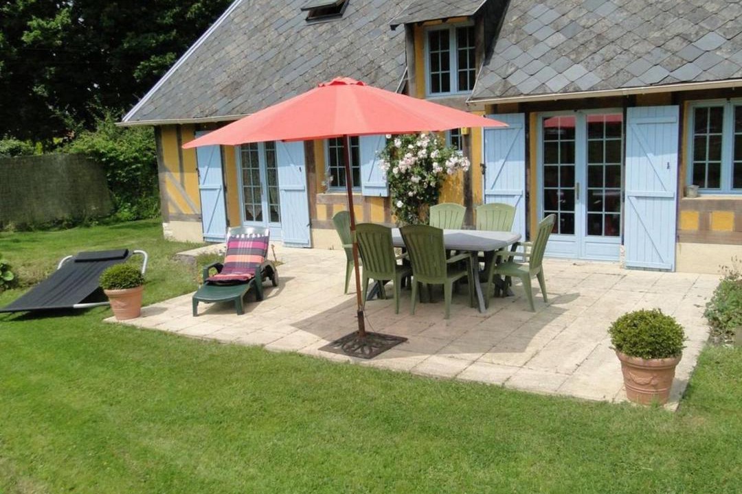 Photo of Others in Cresseveuille