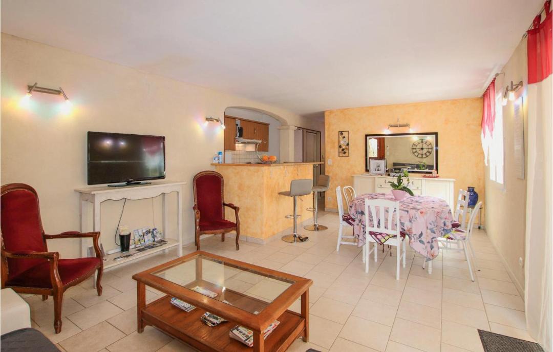 Photo of Others in Rousset-les-Vignes