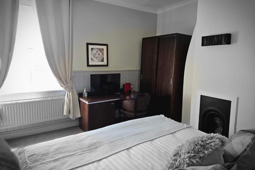 Photo of Bedroom in Compton