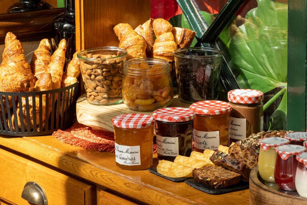 Photo of Others in Saint-Germain-des-Pres