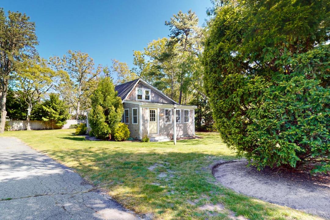 Photo of Buildings in Northwest Harwich