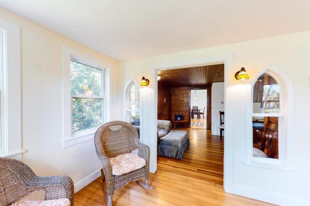 Photo of Livingroom in Northwest Harwich