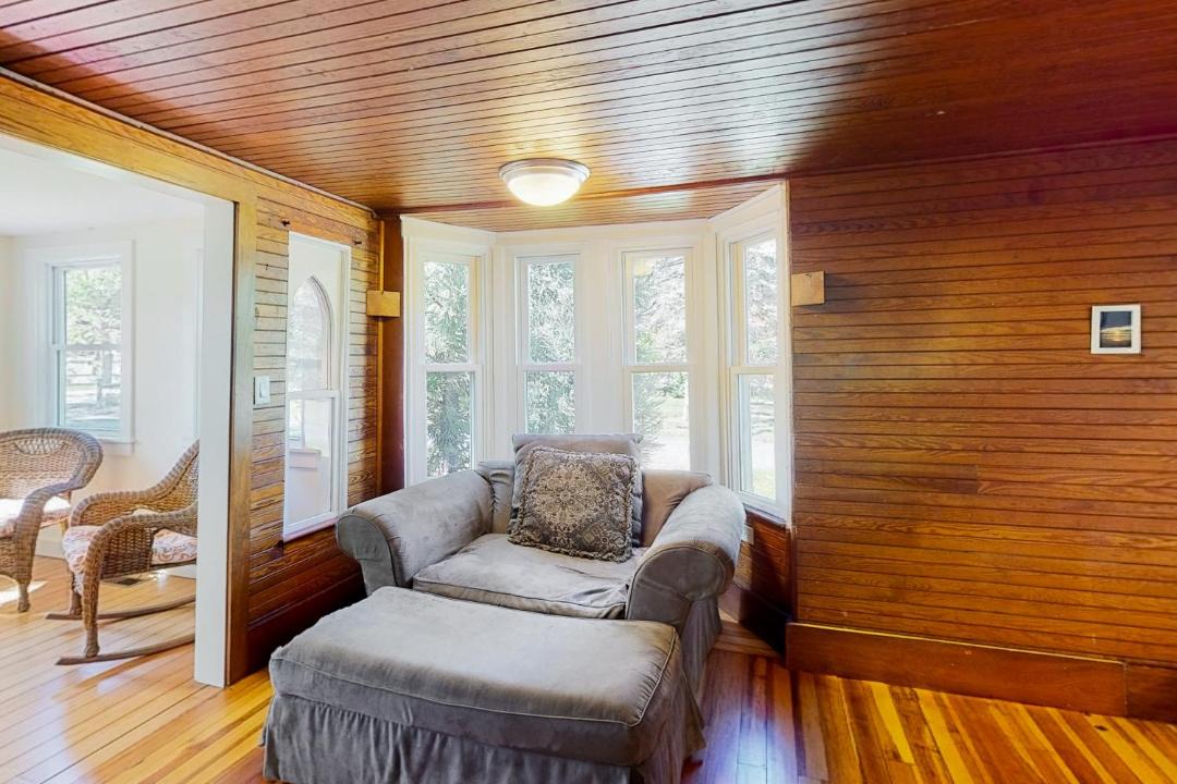 Photo of Livingroom in Northwest Harwich