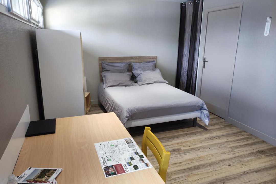 Photo of Bedroom in Forairie-Cotterets