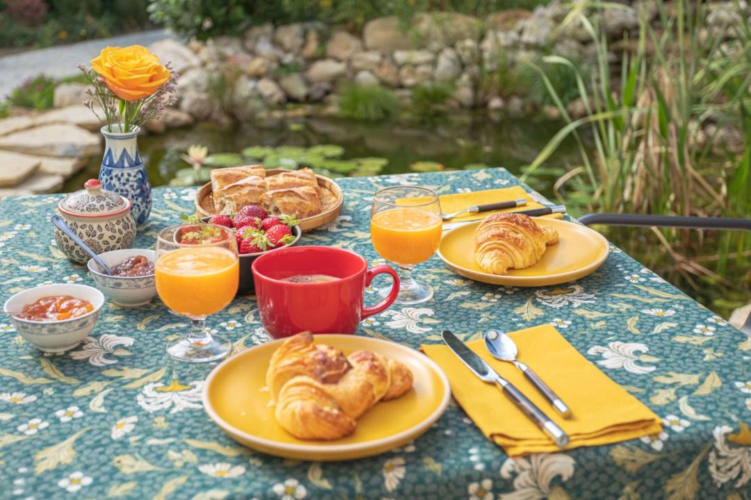 Photo of Others in Ouveillan