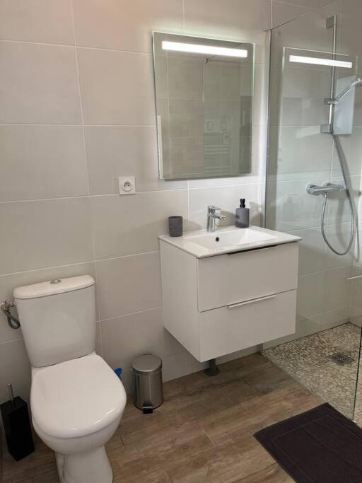 Photo of Bathroom in Guecelard