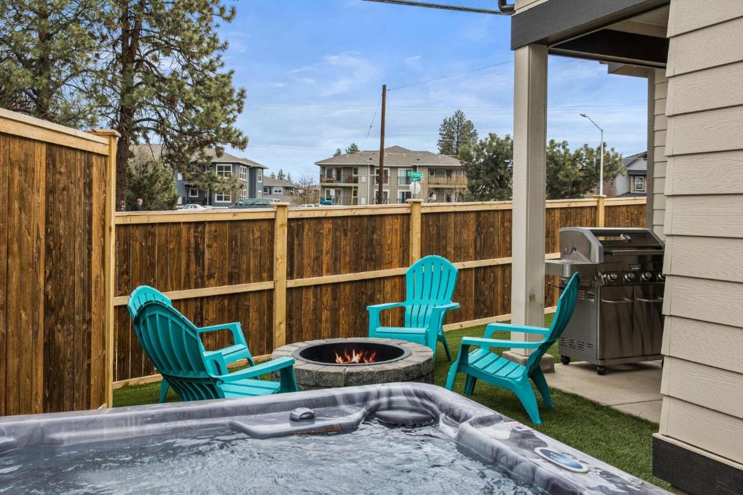 Photo of Patio Balcony in Old Farm District