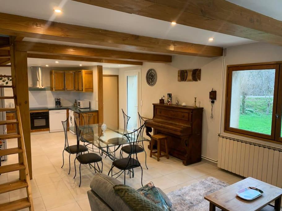 Photo of Others in Labeil