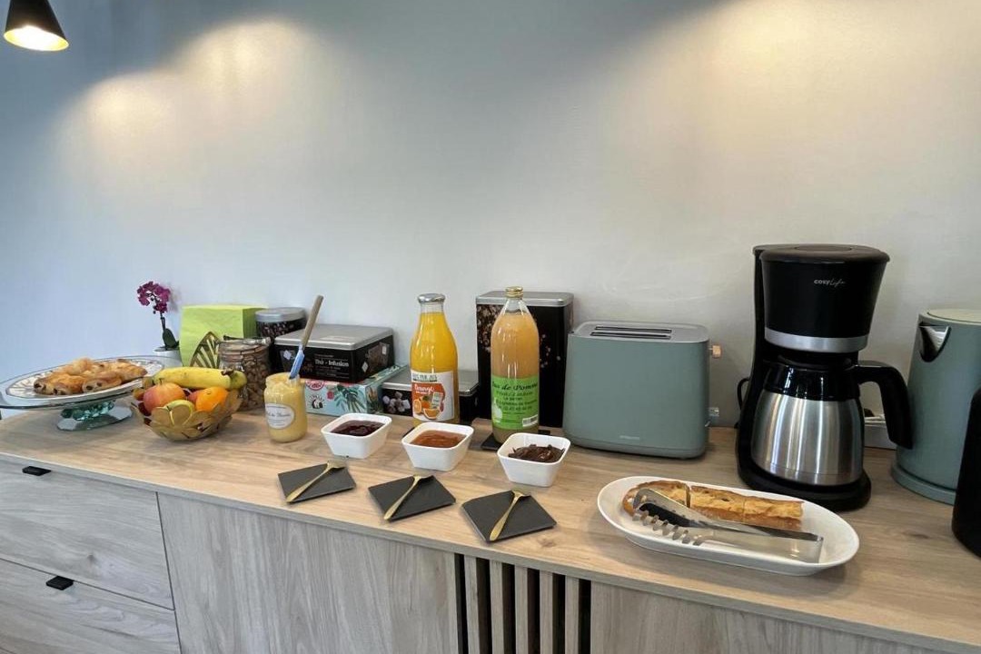 Photo of Others in Brehemont