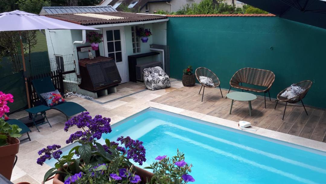 Photo of Others in Gelos