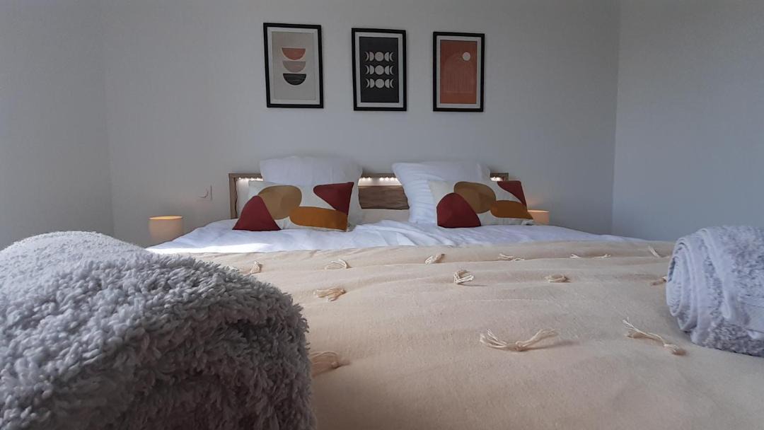 Photo of Bedroom in Simandre