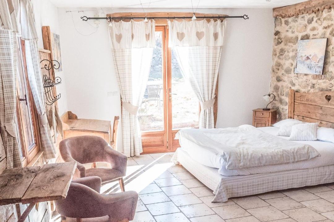 Photo of Others in Baratier