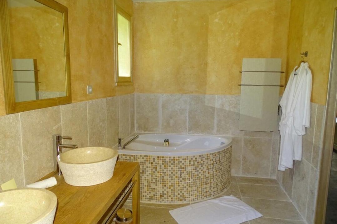 Photo of Bathroom in Lurcy-Levis