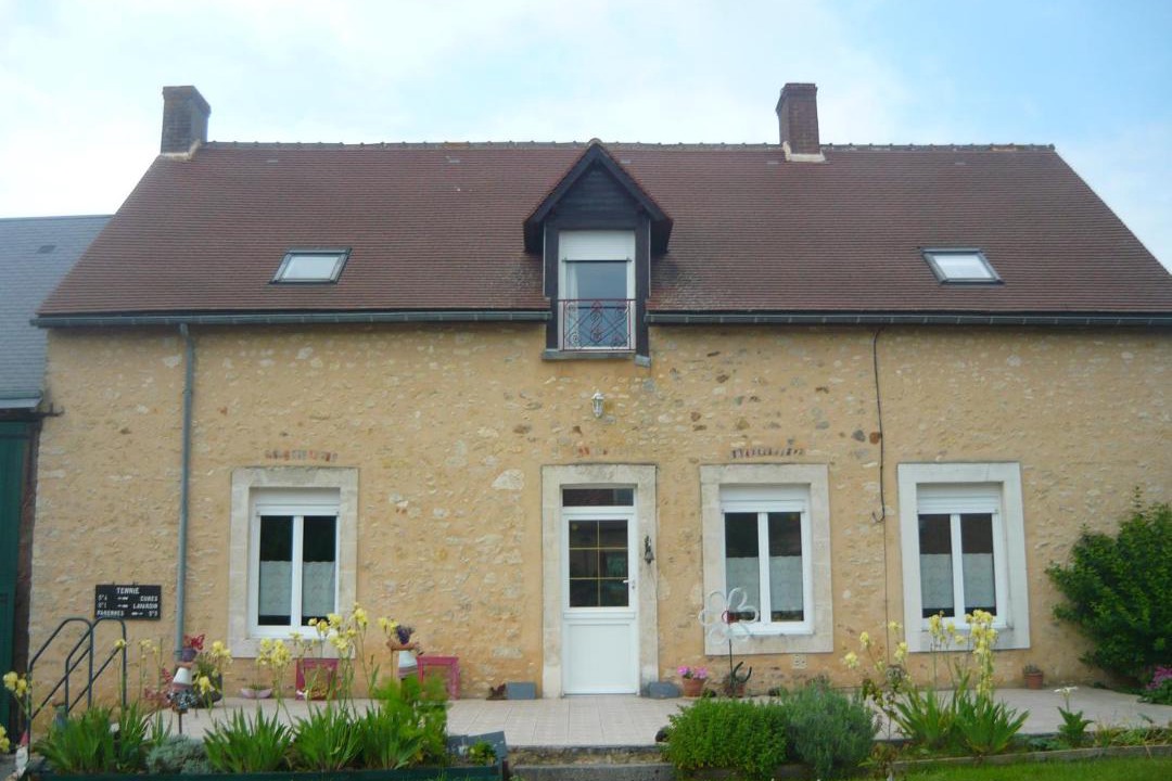 Photo of Others in Tennie