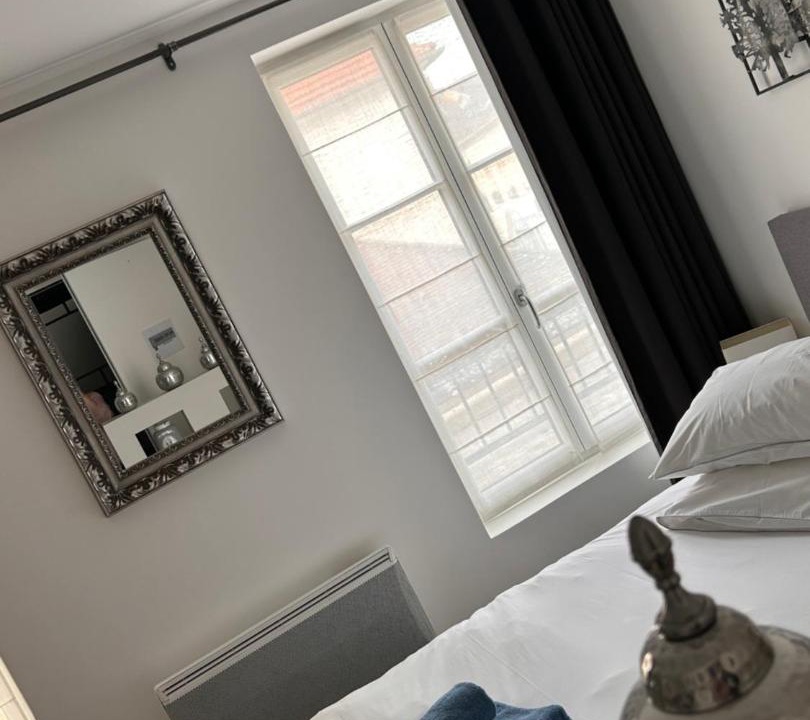 Photo of Others in Anet