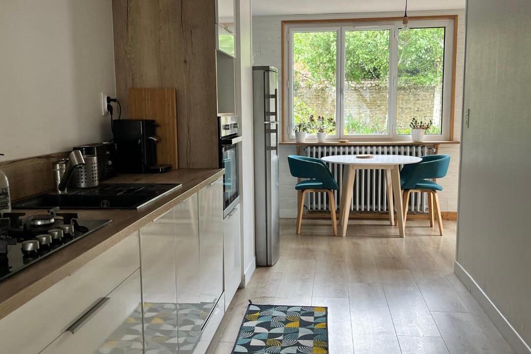 Photo of Others in Sees