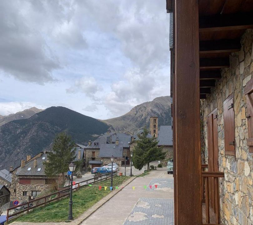 Photo of Others in Taull
