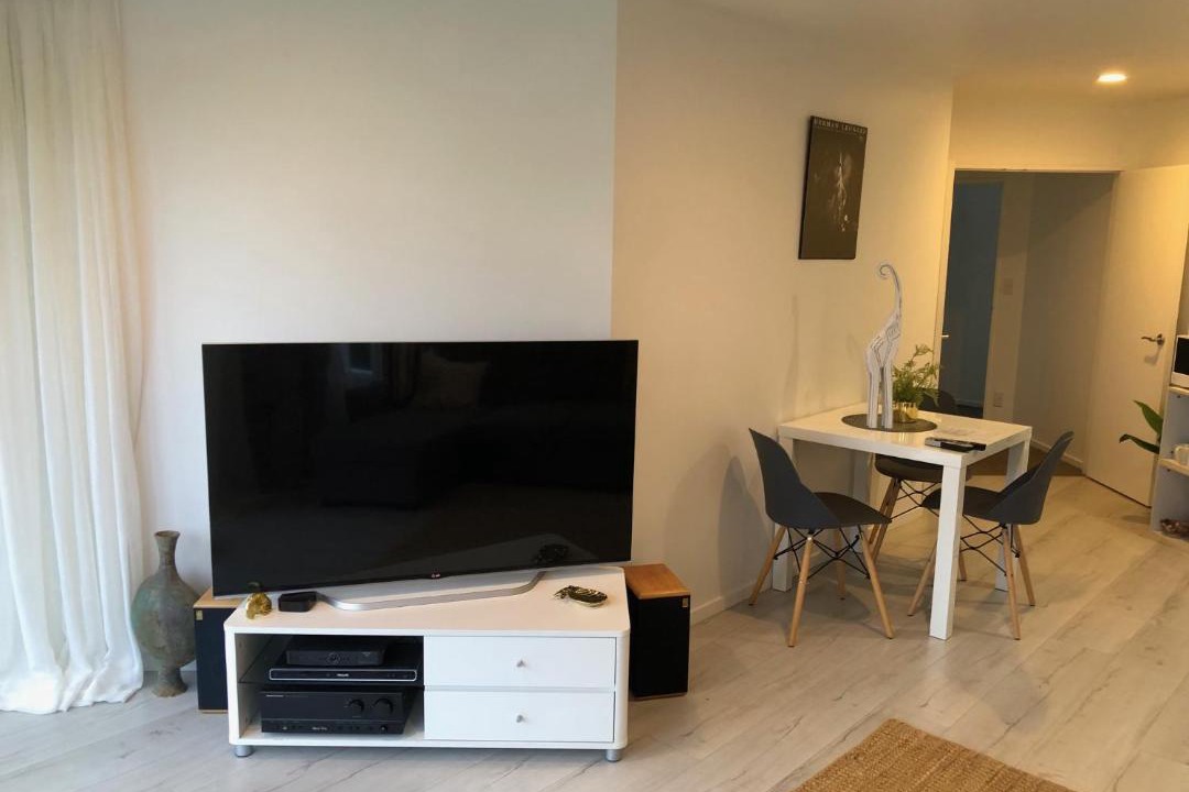 Photo of Others in One Tree Point