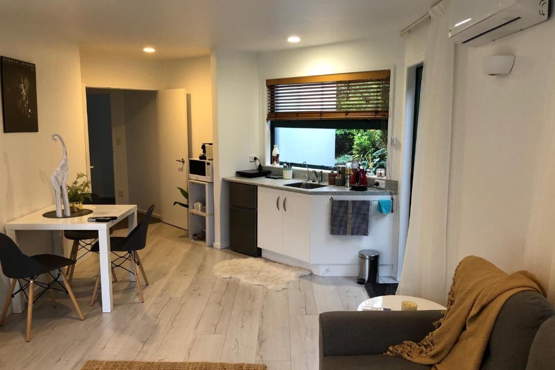 Photo of Others in One Tree Point