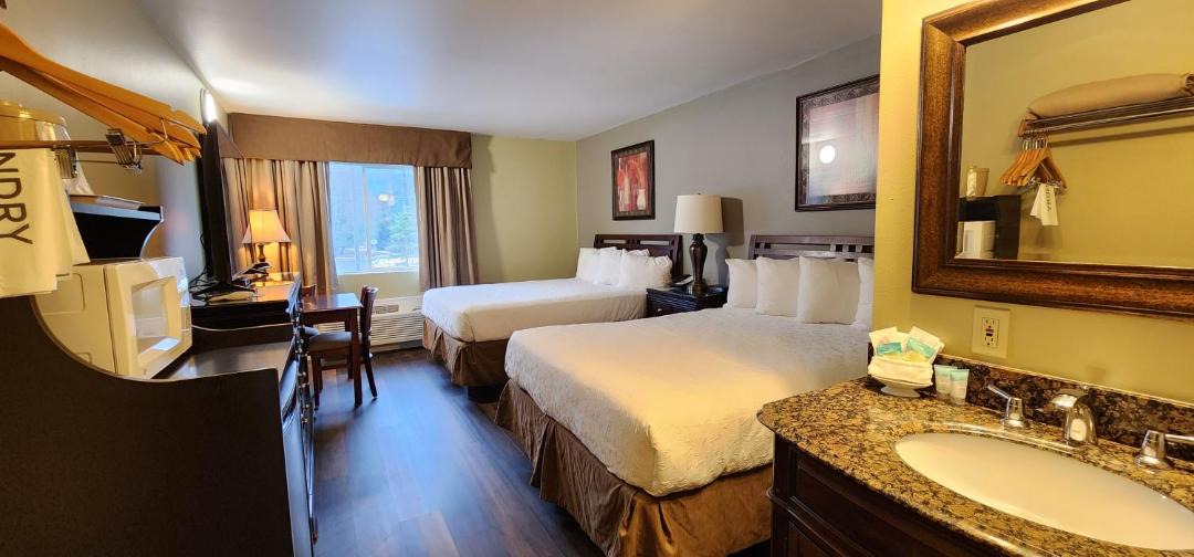 Photo of Others in Packwood