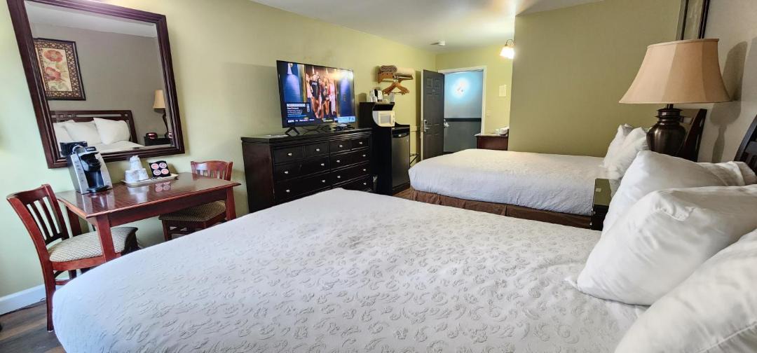 Photo of Others in Packwood