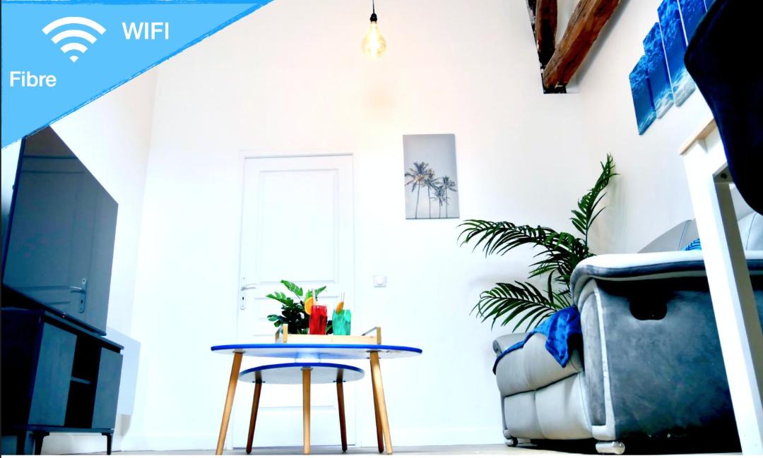 Photo of Others in Sens