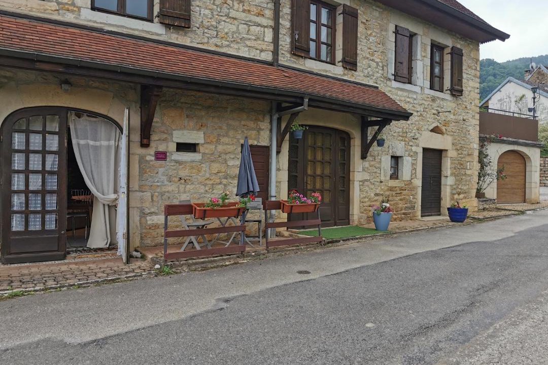 Photo of Buildings in Grusse