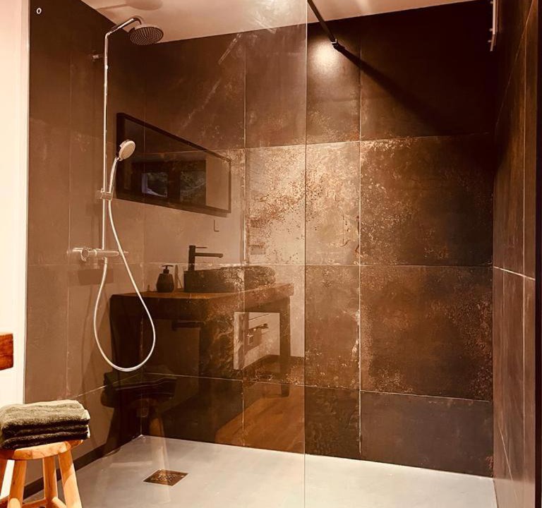 Photo of Bathroom in Taintrux