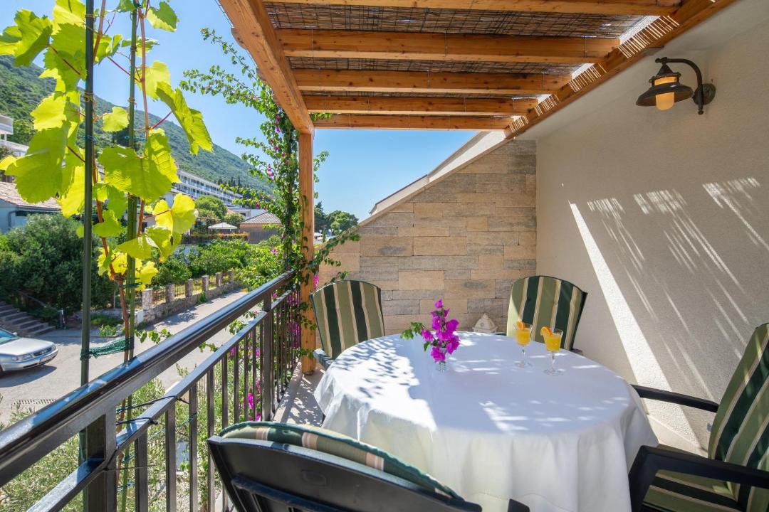 Photo of Patio Balcony in Trpanj