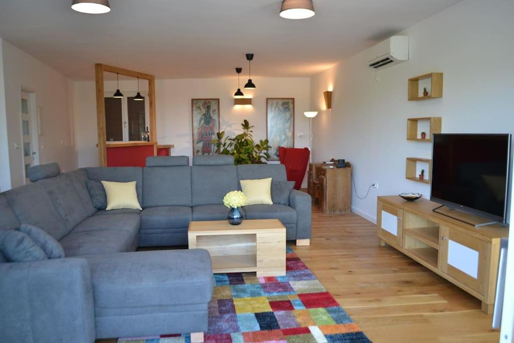 Photo of Livingroom in Vrisnik