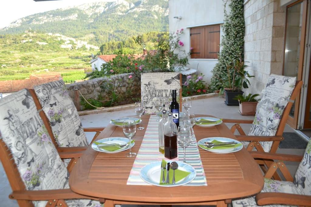 Photo of Patio Balcony in Vrisnik