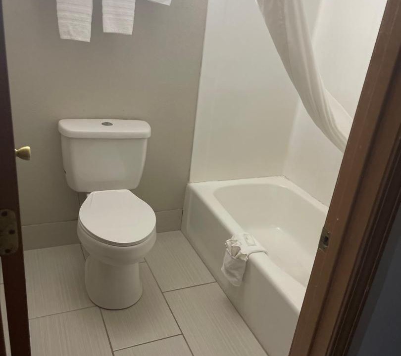 Photo of Bathroom in Mountain Grove