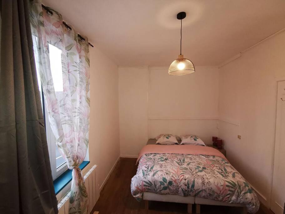 Photo of Bedroom in Domfront
